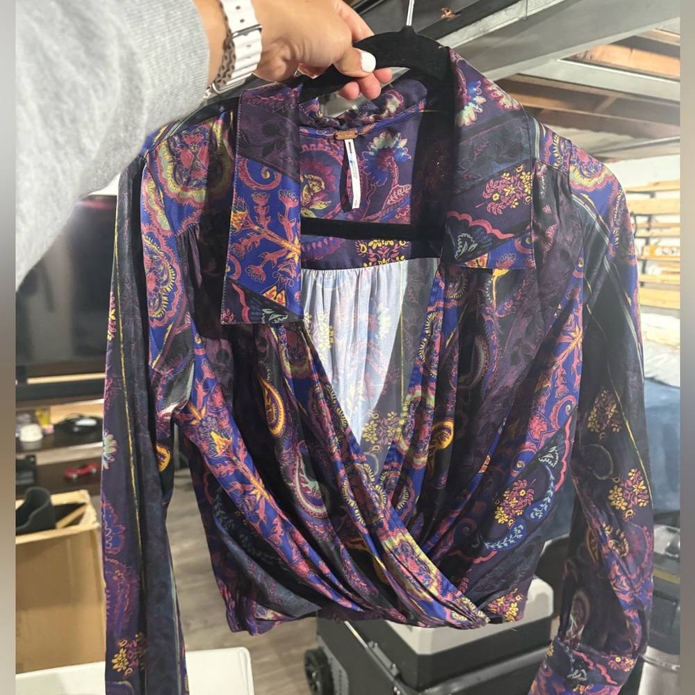 Purple Paisley Wrap Crop Top - Women - Picture 5 of 6